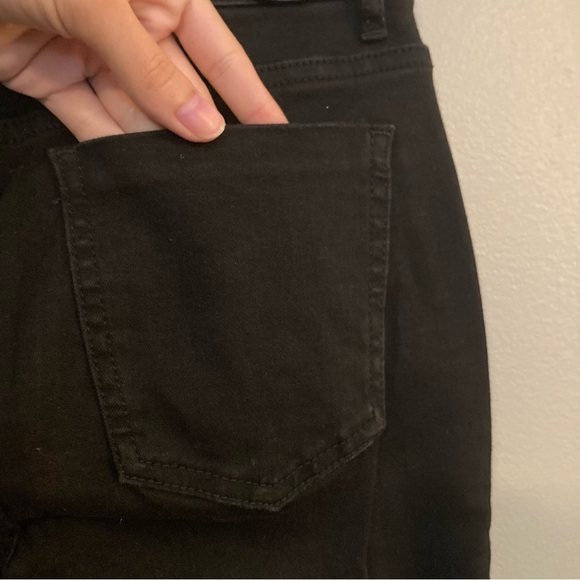 Francesca’s Mid Rise Slim Bootcut Jeans - Black - Picture 5 of 10